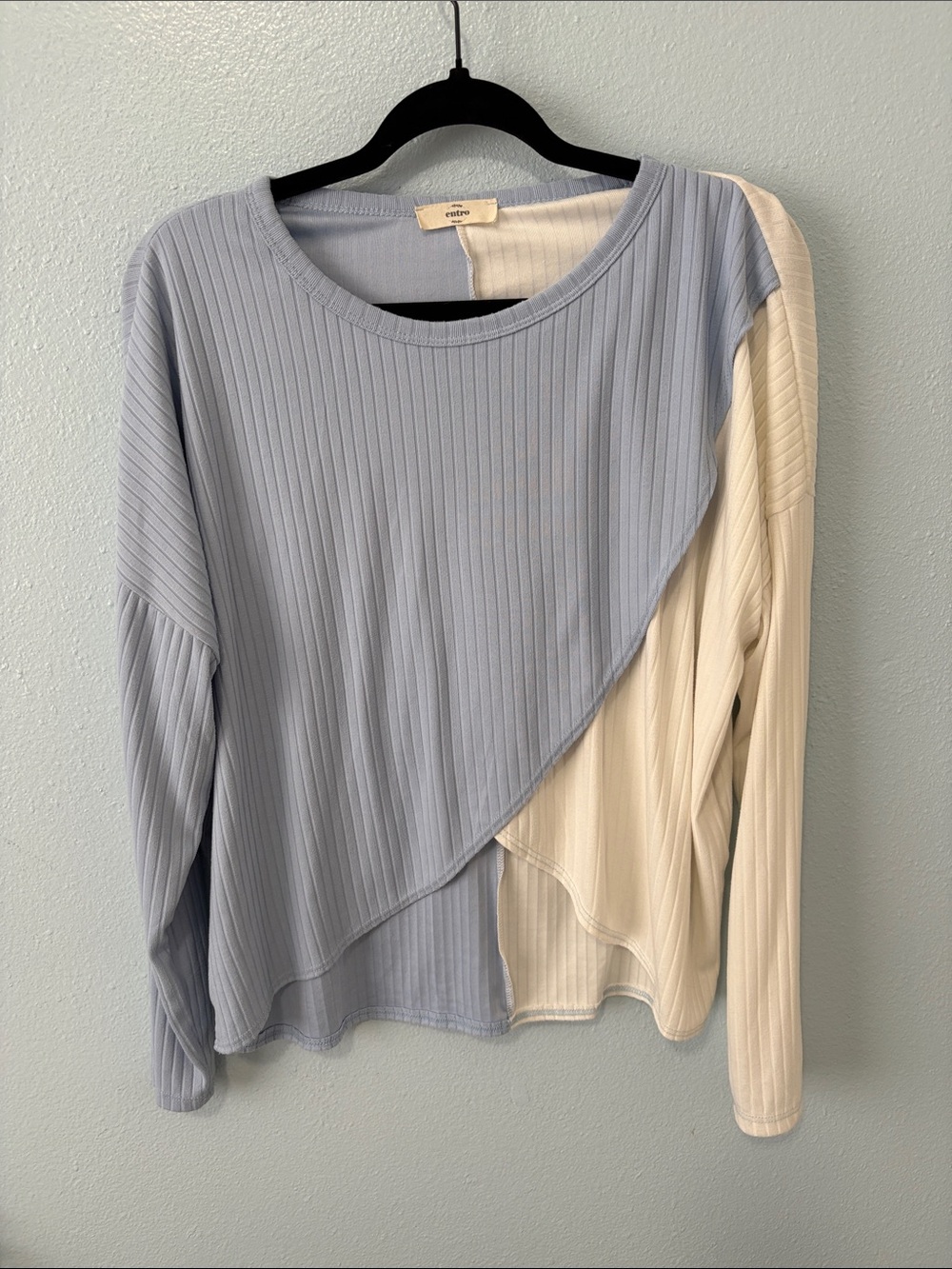 ENTRO Light Blue and Cream Ribbed Colorblock Top